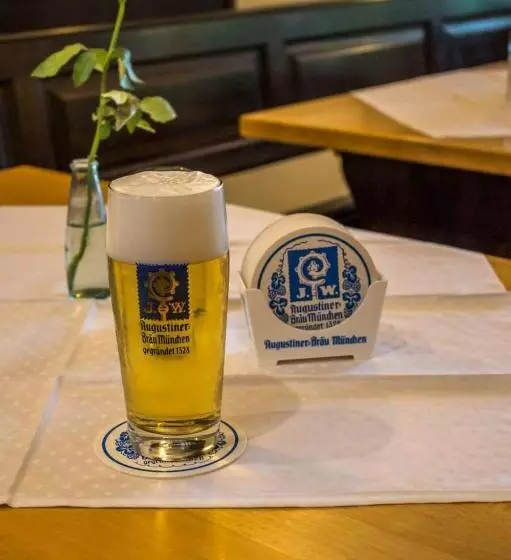 호텔 Raffelsteiner Hof Garni