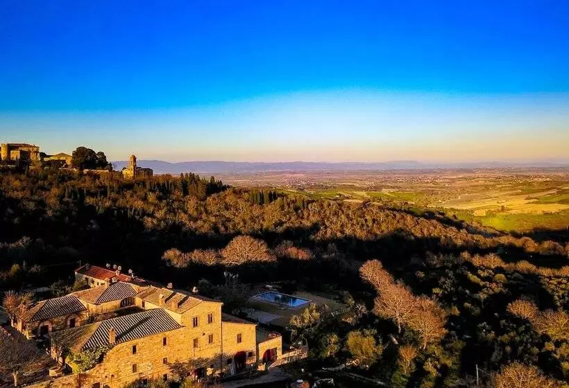 Отель Lachiusa Tuscany