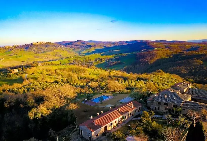 Отель Lachiusa Tuscany