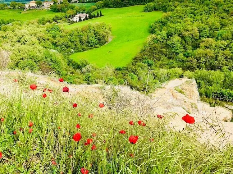 Отель Lachiusa Tuscany