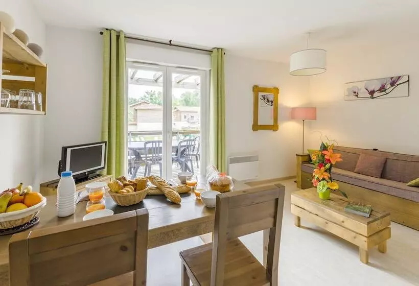 Отель Résidence Lagrange Vacances Les Terrasses Du Lac