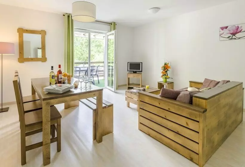 Отель Résidence Lagrange Vacances Les Terrasses Du Lac