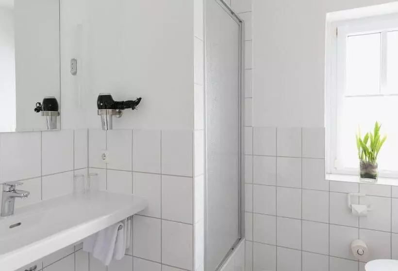 Отель Tiemanns Boardinghouse