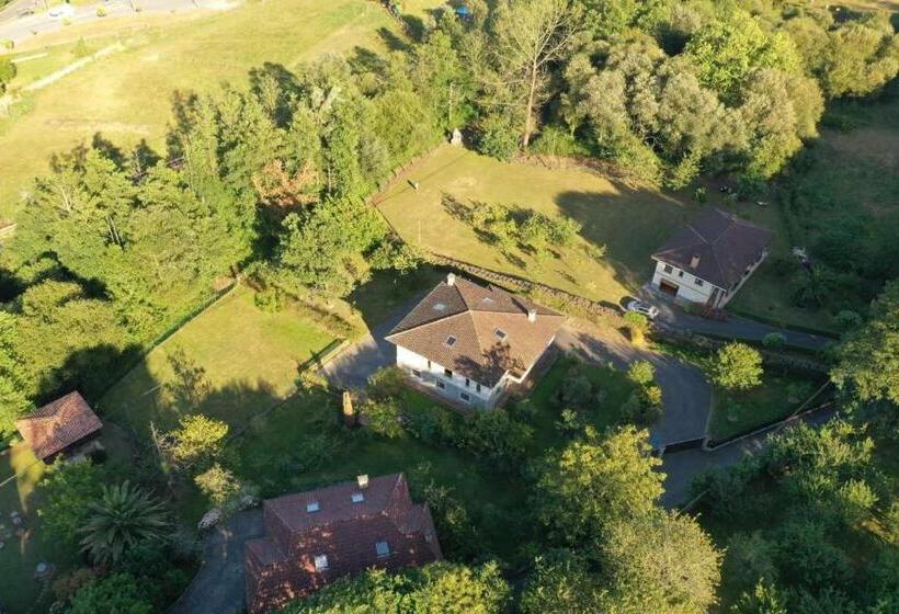 Casa De Los Carpinteros