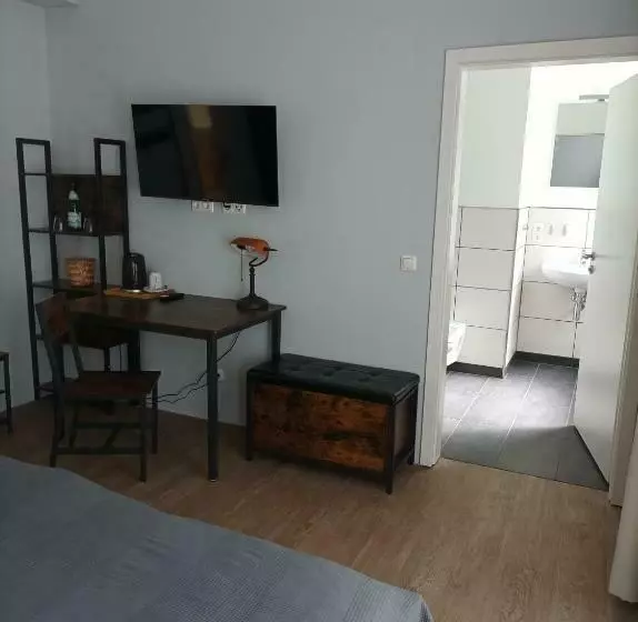 Markgrafenmühle Pension Und Ferienwohnungen