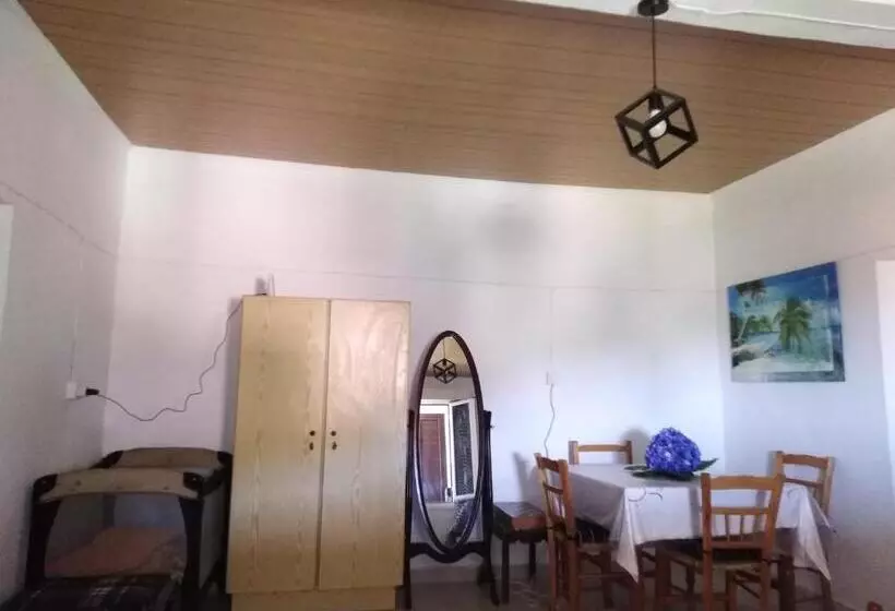 Traditional House In Pelendri