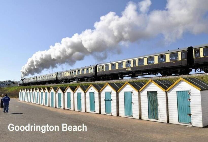 Vista Apartments, Goodrington Beach, Paignton