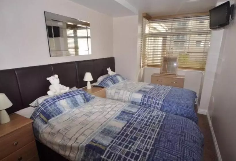 Vista Apartments, Goodrington Beach, Paignton