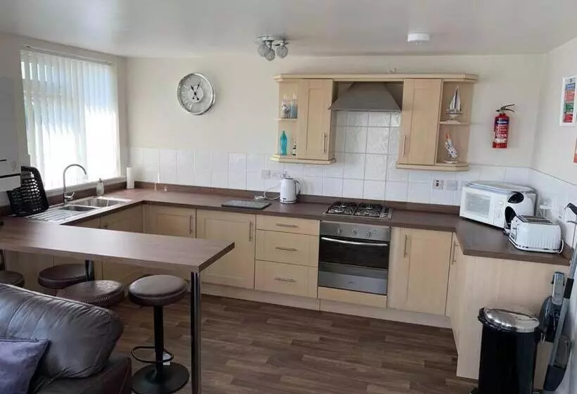 Vista Apartments, Goodrington Beach, Paignton