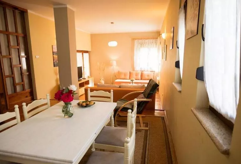 Apartman Emina