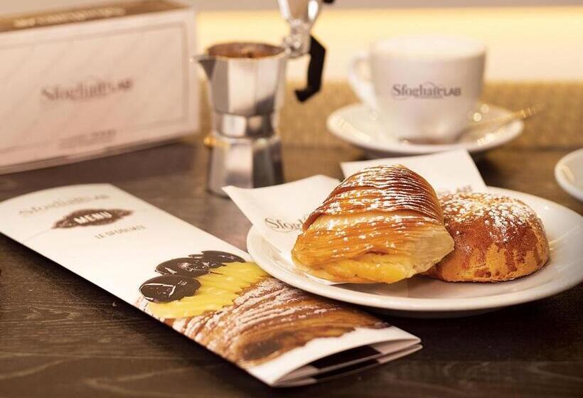 تختخواب و صبحانه Atrium Boutique