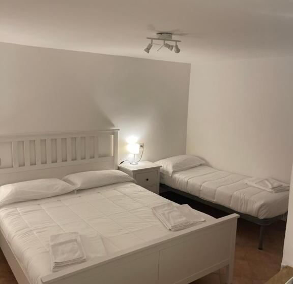 تختخواب و صبحانه Atrium Boutique