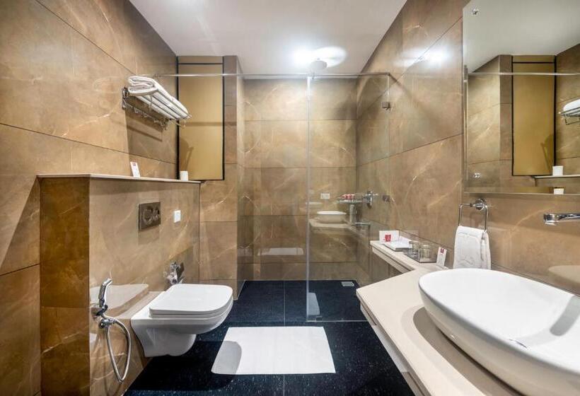 هتل Lords Inn Chandigarh Zirakpur