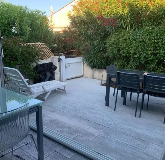 Aux Ayguades, Pavillon Tout Confort Proche Plage, Terrasse Et Wifi