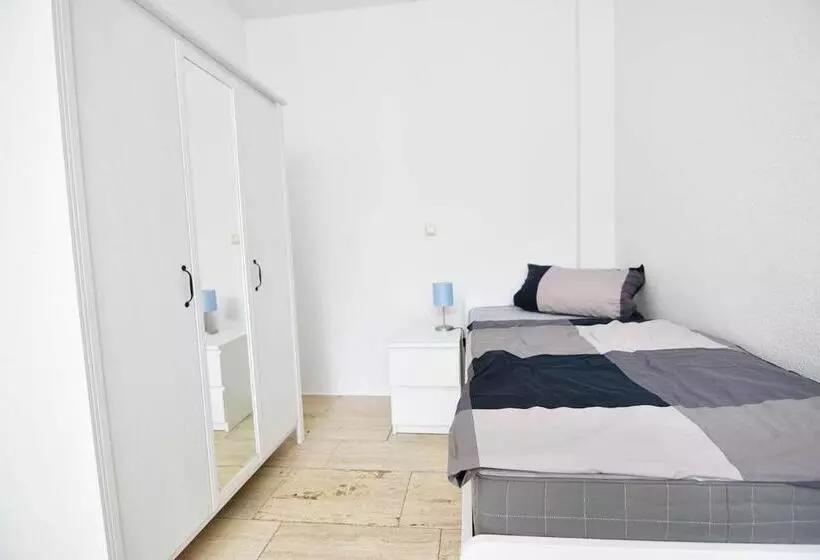 Boardinghouse In Cologne Free Wifi