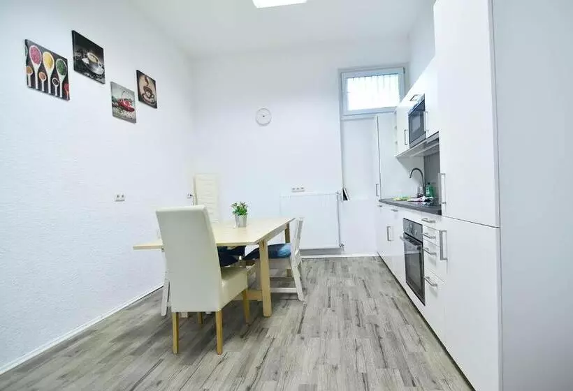 Boardinghouse In Cologne Free Wifi