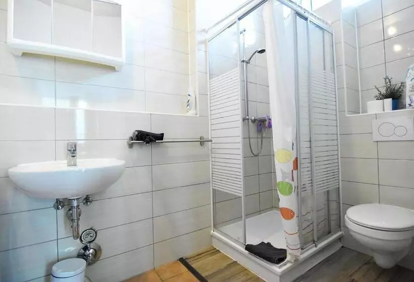 Boardinghouse In Cologne Free Wifi