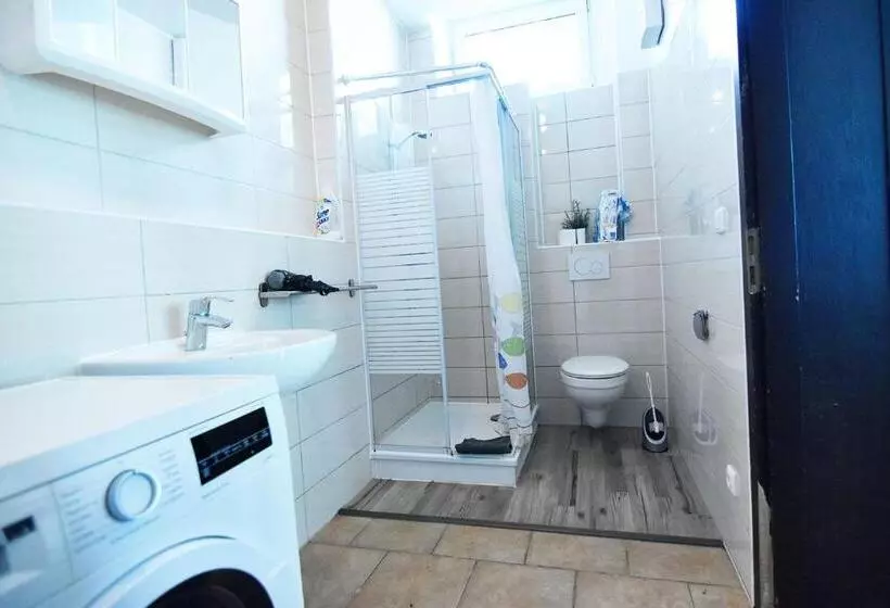 Boardinghouse In Cologne Free Wifi
