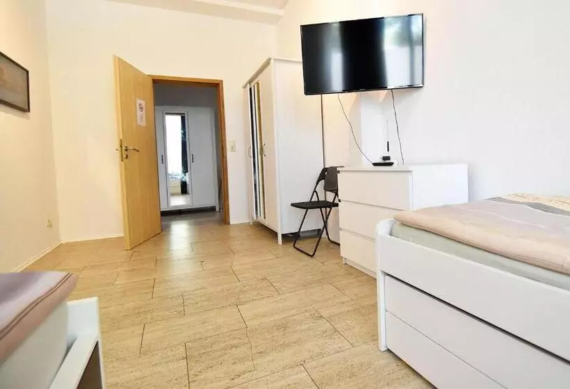 Boardinghouse In Cologne Free Wifi