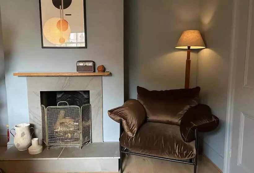 Fig Tree House, Family Friendly, 1 Min Sea