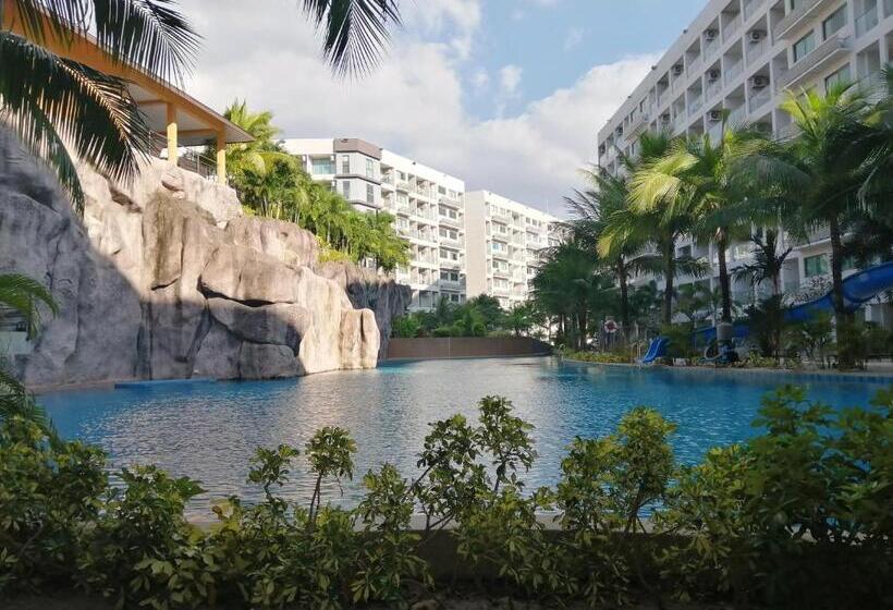 Laguna Beach Condo Resort 3 Maldives Pattaya Pool View ลากูน่า บีช คอนโด รีสอร์ต 3 พัทยา