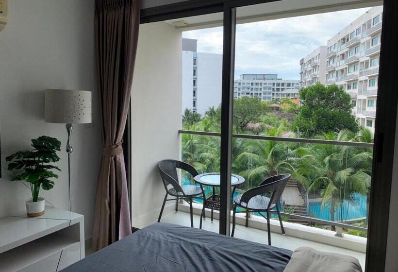 Laguna Beach Condo Resort 3 Maldives Pattaya Pool View ลากูน่า บีช คอนโด รีสอร์ต 3 พัทยา