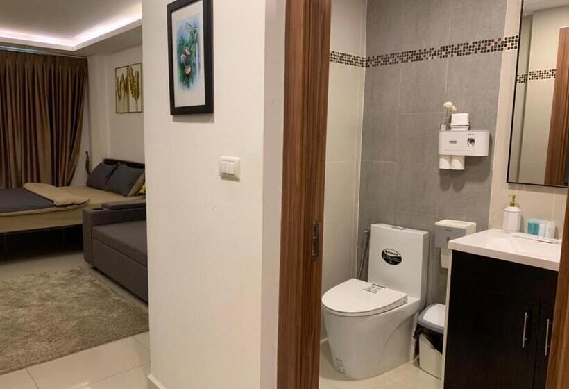 Laguna Beach Condo Resort 3 Maldives Pattaya Pool View ลากูน่า บีช คอนโด รีสอร์ต 3 พัทยา