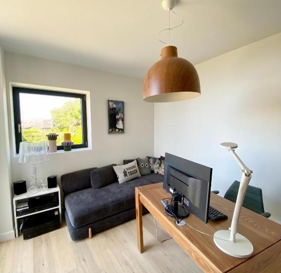 Superbe Villa Vue Sur Mer, Corniche De La Plage