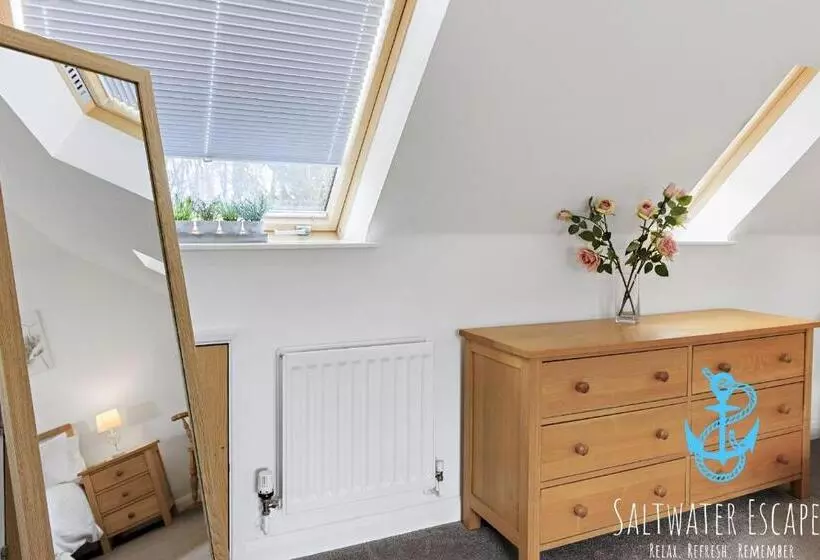 Boundary Cottage   Spacious Homely Cottage With Log Burner And Garden