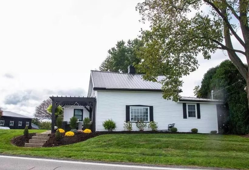 Farmhouse Of Blessings