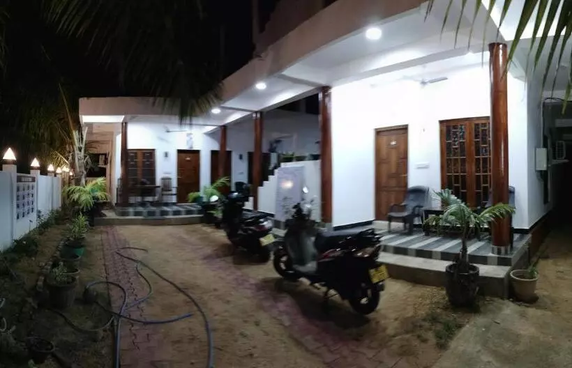 Hotelli Dive Beach Palace