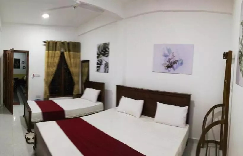 Hotelli Dive Beach Palace