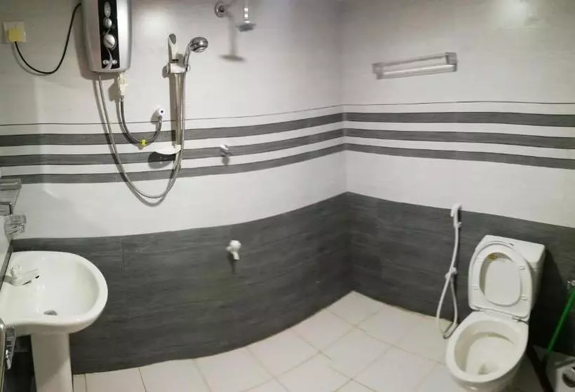 Hotelli Dive Beach Palace