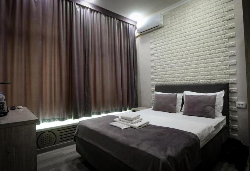 هتل Shosh Boutique