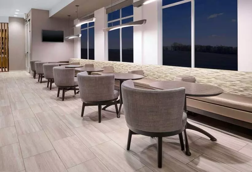 هتل Springhill Suites By Marriott Charlotte Airport Lake Pointe