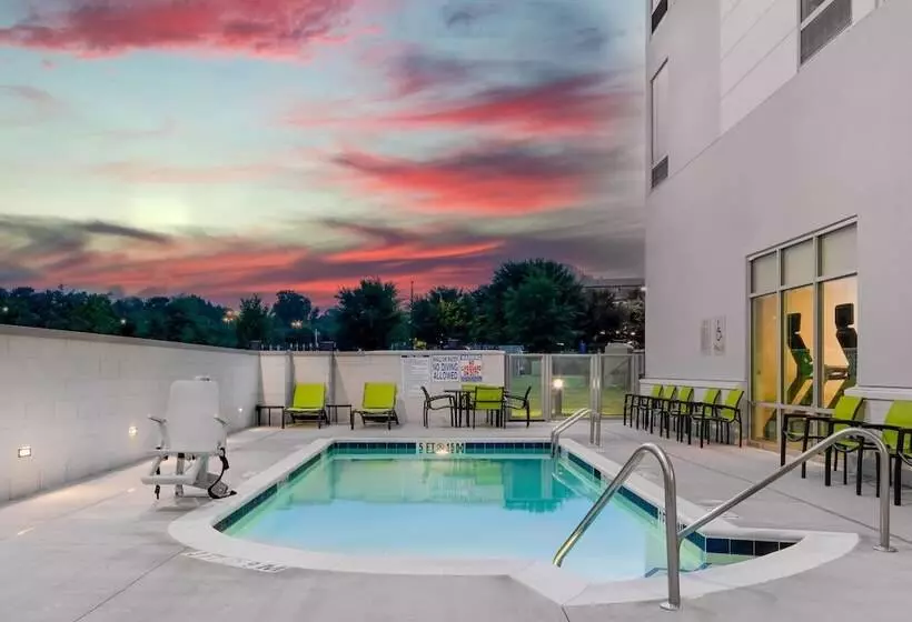 هتل Springhill Suites By Marriott Charlotte Airport Lake Pointe