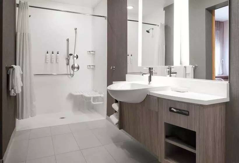 هتل Springhill Suites By Marriott Charlotte Airport Lake Pointe