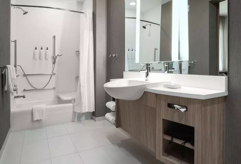 هتل Springhill Suites By Marriott Charlotte Airport Lake Pointe