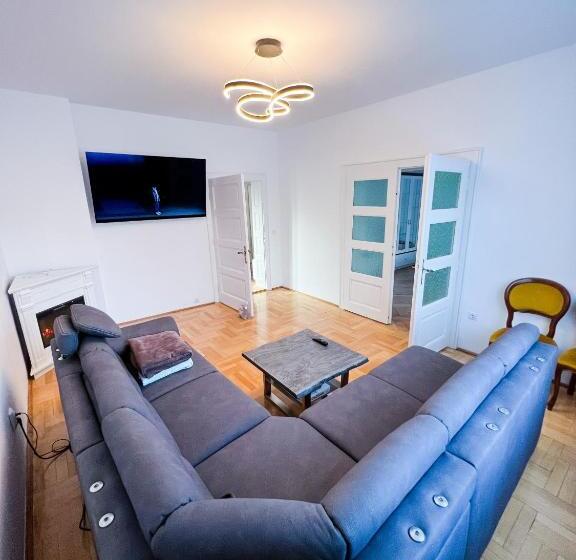 Subarini Garden Apartment