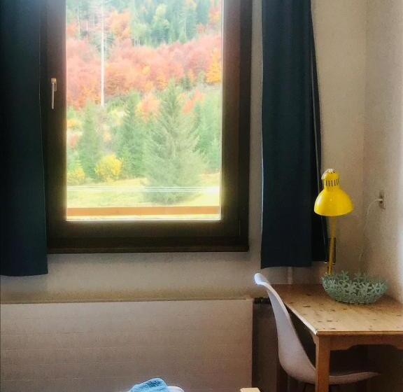 住宿加早餐  Sporthostel Rössle