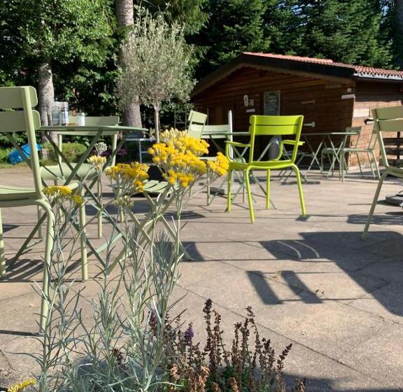 住宿加早餐  Sporthostel Rössle