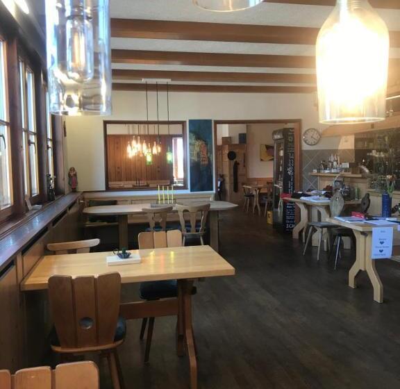 住宿加早餐  Sporthostel Rössle