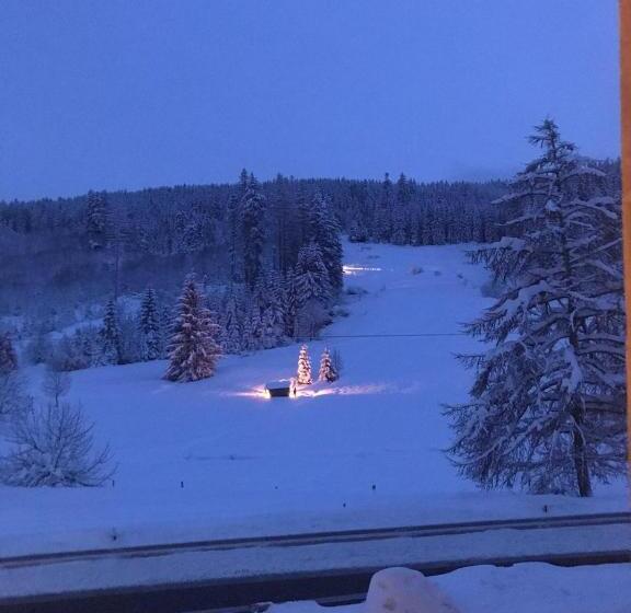 住宿加早餐  Sporthostel Rössle