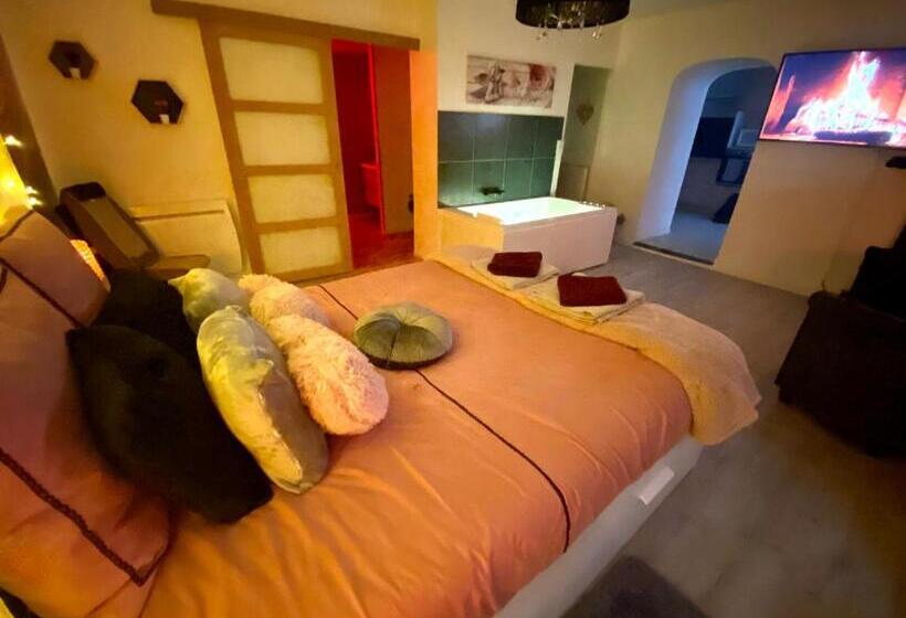 هتل Cosy & Spa Appartement Luxe Jacuzzi Sauna Suite Cristal