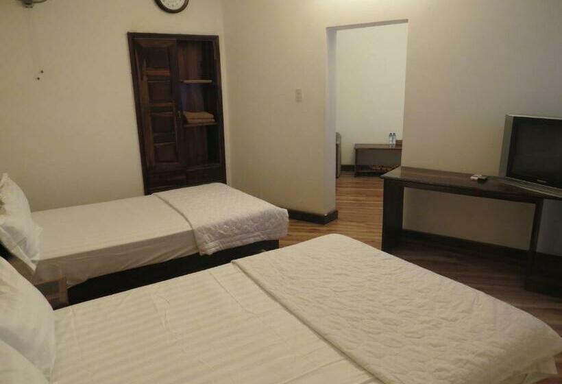 هتل Khách Sạn Hương Sen Phú Yên