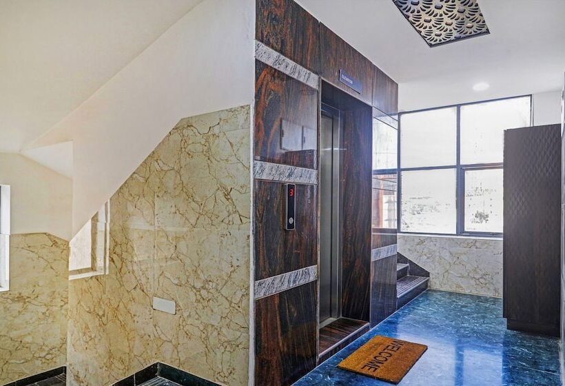 Hotel Treebo J A Royal Suites Manikonda