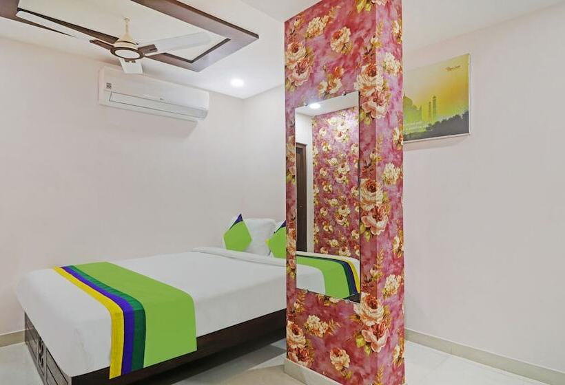 Hotel Treebo J A Royal Suites Manikonda