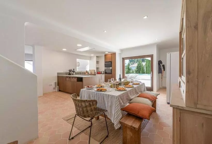 Mirador   Managed By Almarina