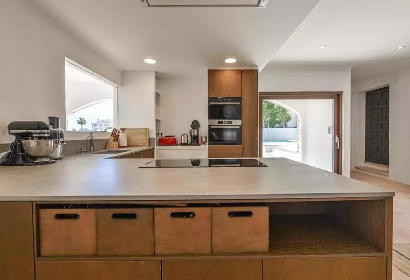 Mirador   Managed By Almarina