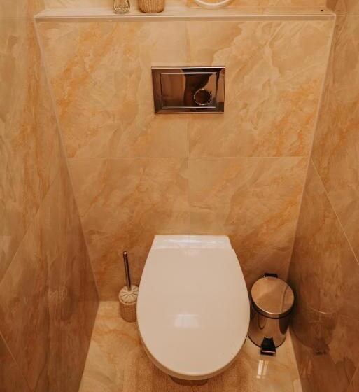 Romantické Ubytovanie Pre Dvoch V Lese